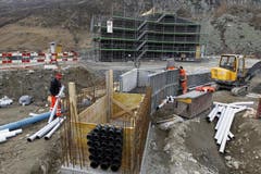 26.11.2012: Die Villa ist bis zum Rohbau fertiggestellt. (Bild: Keystone)