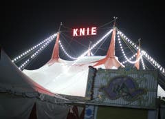 Der Cirkus gastiert auf dem Stierenmarktareal. (Bild: Stefan Kaiser / Neue ZZ)