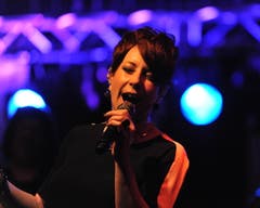 Robin McKelle und ihre Band The Flytones brachten den Soul in den "Schlüssel"-Saal. (Bild: Urs Hanhart / Neue LZ)