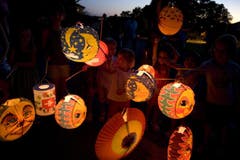Lampionumzug an der 1. August-Feier in Hünenberg. (Bild: Maria Schmid / Neue ZZ)