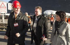 16.12.2013: Renzo Simoni, Vorsitzender der Alptransit AG, SBB-CEO Andreas Meyer und Bundesrätin Doris Leuthard (von links) bei der Eröffnung des Versuchsbetriebes in Biasca. (Bild: Keystone)