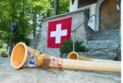 Der Bezirk Küssnacht führte seinen besinnlichen Teil der Bundesfeier vor der Kapelle in der Hohlen Gasse durch. (Bild: Erhard Gick / Neue SZ)
