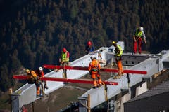 Die Bauarbeiten für die Station des Sessellifts sind in vollem Gange. (Bild: pd/Raju Boog)