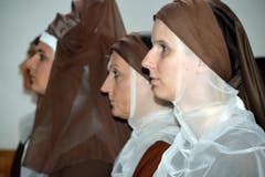Die Schwestern in der Kirche: (Bild: Romano Cuonz)