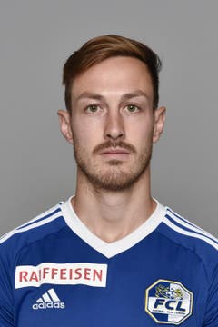 François Affolter 3: Er lässt Ceesay nach Freistoss das 1:2 erzielen und bringt den FCL nochmals unter Druck. (Bild: Martin Meienberger / freshfocus)