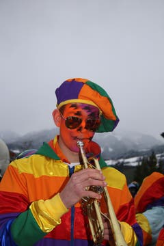 Ein Musiker in allen Farben. (Bild: Marion Wannemacher)