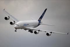 Ein Airbus A380 beim Demonstrationsflug. (Bild: Francois Mori)