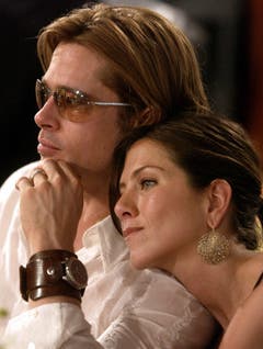 Sieben Jahre waren Jennifer Aniston und Brad Pitt ein Paar, fünf Jahre davon verheiratet. Dann tauchte Angelina Jolie auf der Bildfläche auf. (Bild: Keystone)