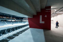 Die beiden Stadien sind durch einen überdachten, öffentlichen Platz getrennt. (Bild: Keystone / Peter Schneider)