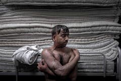 SWISS PRESS PHOTO 18 - 3. PREIS PORTRAIT: PABLO NADIR YANIK GIANINAZZI - Der junge Pakistani Iftekar Hussain hat drei Jahre ohne Aufenthaltserlaubnis in Italien gelebt. (Bild: (SWISS PRESS PHOTO/Pablo Nadir Yanik Gianinazzi fuer KEYSTONE/TI-Press))