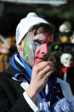 Kinderfasnacht mit Umzug am Güdismäntig in Alpnach. Im Bild die Seegusler. (Bild: Markus von Rotz / NZ (27. 02. 2017))