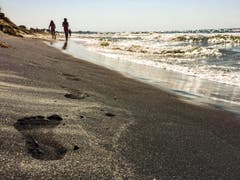 Spuren im Sand (Bild: Daniel Hegglin)