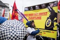 Kundgebungsteilnehmer in Zürich. (Bild: KEYSTONE/Ennio Leanza)