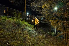 SWISS PRESS PHOTO 18 - 3. PREIS ALLTAG: DOM SMAZ - Obdachlose suchen in Lausanne eine Unterkunft für die Nacht. (Bild: (SWISS PRESS PHOTO/Dom Smaz fuer Le Matin Dimanche))