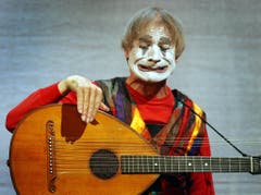 Dimitri, aufgenommen am Donnerstag, 20. November 2003, im Theater am Hechtplatz mit seinem Stück «Ritratto». (Bild: Keystone / Eddy Risch)