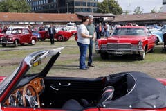 Nostalgie pur am Oldtimer Treffen in Zug. (Bild: Werner Schelbert (Neue ZZ))