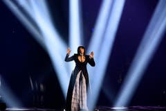 Die Mazedonierin Kaliopi performt ihr Lied «Dona». (Bild: EPA/MAJA SUSLIN)