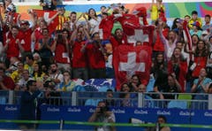 Die Schweizer Fecht-Fans in Rio de Janeiro. (Bild: Christian Ballat)