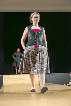 Heimatgwand beinhaltet nebst traditionellen Trachten natürlich auch Saisonales und auf Regionen bezogenes "Gwand". (Bild: André A. Niederberger / NZ)