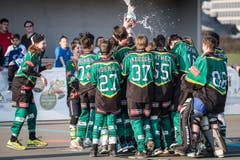 Bei den B-Junioren gewinnt der SHC Bulldozers Kernenried-Zaugenried den Cup. (Bild: Christian Herbert Hildebrand, Zuger Zeitung)