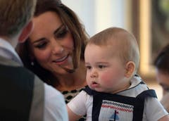 Prinz George hat mit seinen Eltern eine Krabbelgruppe besucht. (Bild: Keystone)