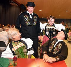 Urchig Nidwaldner Trachtenleute an der Bundesfeier in Oberdorf. (Bild: Romano Cuonz (Neue NZ))