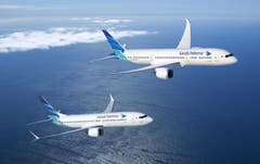 Boeing 737-8 (vorne) und 787-8 Dreamliner (hinten) der indonesischen Fluggesellschaft Garuda Indonesia. Boeing und Garuda Indonesia haben am Montag mitgeteilt, dass Garuda Indonesia 30 787-9 Dreamliner und bis zu 30 737 MAX 8 Flugzeuge kaufen will. (Bild: BOEING / HO)