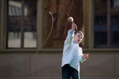 Traditional competitive whipcracking (Bild: Keystone / Urs Flüeler)