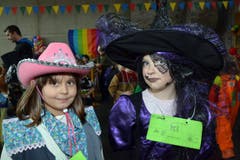 Celeste und Linda, besser gesagt die Zauberin und die schöne Hexe. (Bild: Romano Cuonz)