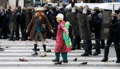 … zwei schräge Vögel nicht ankamen. (Bild: EPA / Ian Langsdon)