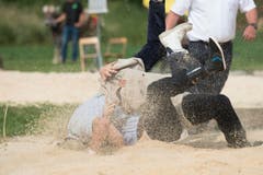 Bei herrlichem Wetter kämpften die beiden im Sagmehl-Ring. (Bild: Maria Schmid)