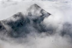 3. Platz, Kategorie Sport, Highline (Bild: Swiss Press Photo / Fabrice Coffrini)
