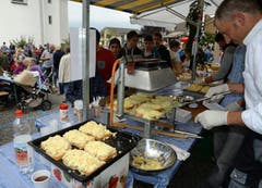 Das "Chäsbrot" durfte natürlich nicht fehlen. (Bild: Robert Hess (Neue OZ))