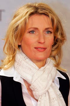 Die Schauspielerin Maria Furtwängler posiert am 21. Februar 2007 in Berlin vor der Premiere des zweiteiligen Fernsehfilms "Die Flucht" für die Fotografen. (Bild: Keystone)