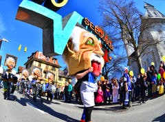 Kinderfasnacht mit Umzug am Güdismäntig in Alpnach. Im Bild die Seegusler. (Bild: Markus von Rotz / NZ (27. 02. 2017))