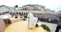 Am 5. Oktober feiert Franziskus eine Messe in Assisi. (Bild: Keystone)