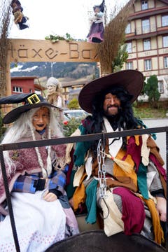 Hexen gibt es auch in Lungern in grosser Zahl ... (Bild: Romano Cuonz (Neue NZ))