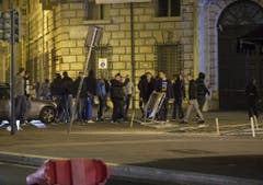 Clashes between police and supporters of Feyenoord in the centre of Rome (Bild: Keystone)