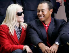 Dieses Ehepaar gibt es nicht mehr: Profi-Golfer Tiger Woods - mittlerweile mit US-Skistar Lindsey Vonn liiert - betrog Gattin Elin Nordegren und musste ihr 100 Millionen Dollar überweisen. (Bild: Keystone)