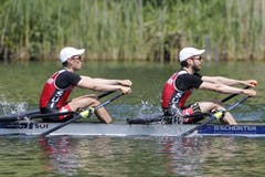 Die Schweizer Michael Schmid (rechts) und Daniel Wiederkehr (links) im Leichtgewichts-Doppelzweier. (Double Sculls) (Bild: Keystone / Alexandra Wey)