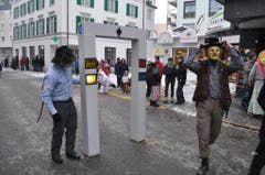 Am SchmuDo gehören die Einsiedler Strassen den Fasnächtlern. (Bild: René Hensler, maeuderball.ch)