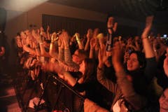 Musikfestival AndermattLive. Bastian Baker bei seinem Auftritt. (Bild: Urs Hanhart (Neue UZ))