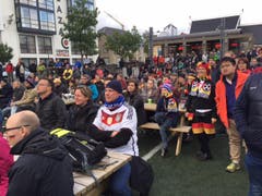 Am Public Viewing waren auch viele Deutsche anzutreffen. (Bild: Marion Loher)