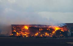 Bisher kamen in den Flammen im Bundesstaat South Australia zwei Menschen ums Leben, 16 wurden verletzt. (Bild: Keystone)