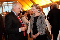 Die FDP Uri verabscheidet sich vom Fraktionspräsidentin Gabi Huber. Fotografiert am 26. September 2015 in Seedorf. Im Bild: Gabi Huber und Bundesrat Johann Schneider-Ammann NLZ Boris Bürgisser (Bild: Boris Bürgisser (Neue LZ))