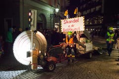 Der Skandal an der Bodäkurvä wird von den Hegä Hüttä aufgegriffen. (Bild: Edi Ettlin / Neue OZ)