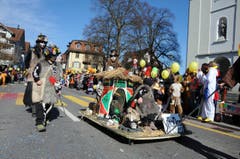 Kinderfasnacht mit Umzug am Güdismäntig in Alpnach. (Bild: Markus von Rotz / NZ (27. 02. 2017))