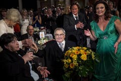 Den Ehren-Prix-Walo erhielt der Schauspieler, Autor, Erzähler, Hörspiel-Produzent und Regisseur Jörg Schneider. Er machte sich in zahlreichen Aufführungen, aber auch in der TV-Soap «Lüthi und Blanc» einen Namen. (Bild: Keystone)