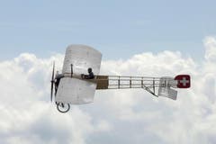 Eine Mikael Carlson Bleriot XI. Die Bleriot XI war eines der ersten Flugzeuge, welches von der Militäraviatik in Dienst gestellt wurde. Es ist der erste in grosser Serie produzierte Eindecker. (Bild: Keystone / Aldo Wicki)