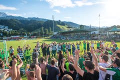 In Kriens wird der Sieg über Thun gefeiert. (Bild: Roger Gruetter / Neue LZ)